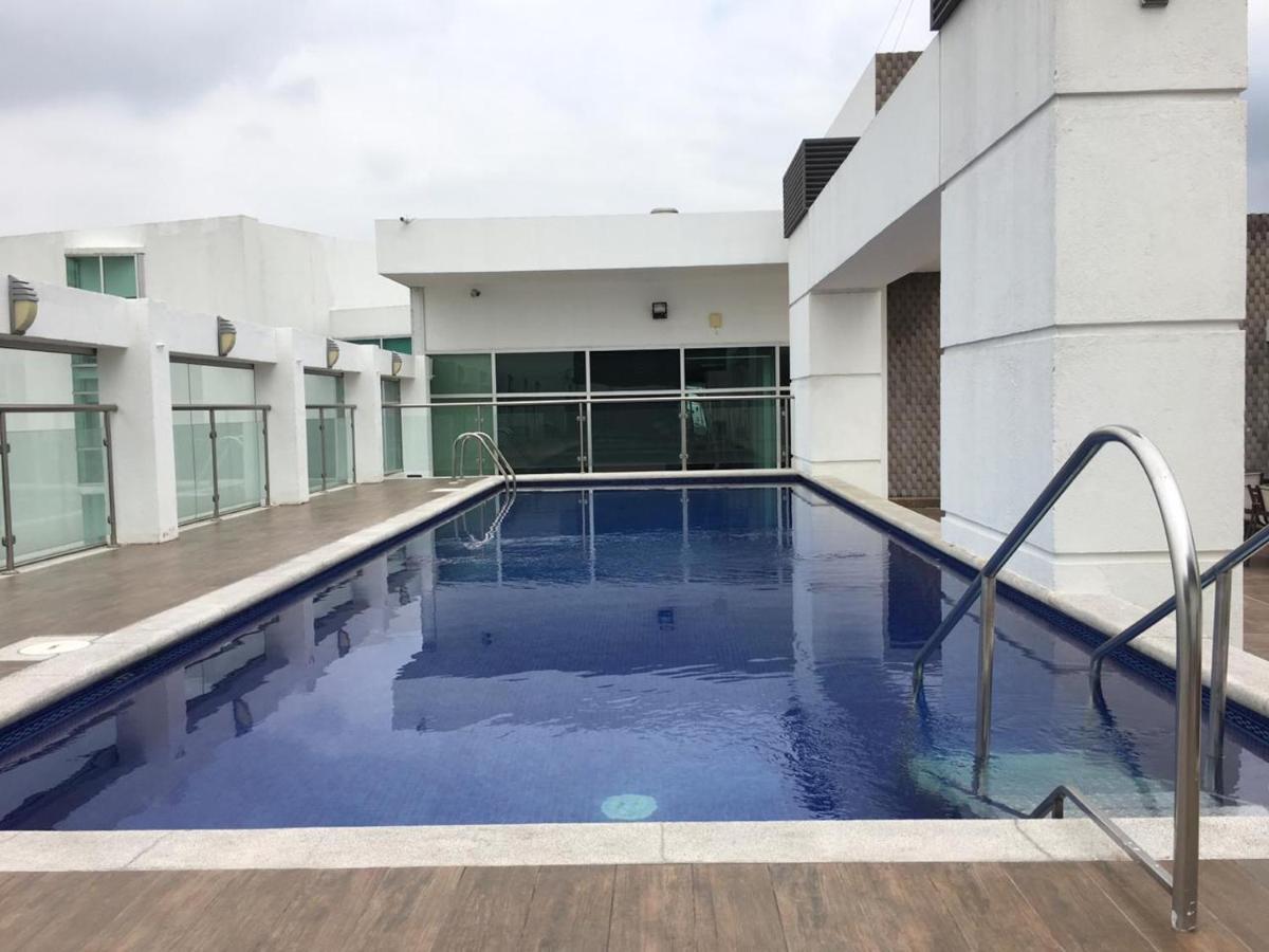Luxury Suites River Front กวายากิล ภายนอก รูปภาพ
