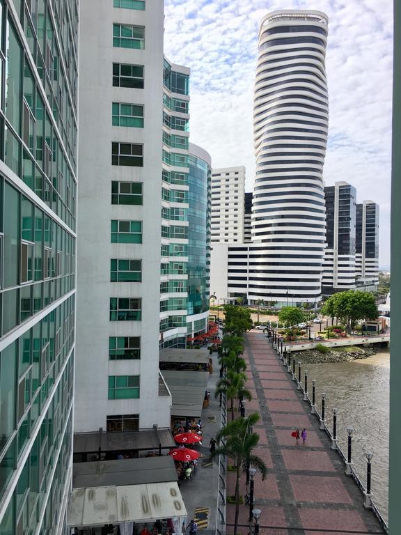 Luxury Suites River Front กวายากิล ภายนอก รูปภาพ